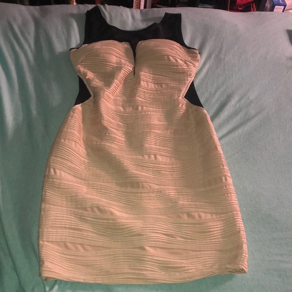 Party dress - Picture 1 of 2